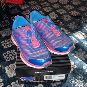Dr. Comfort Blue and Pink Sneakers women’s size 8 LIKE NEW